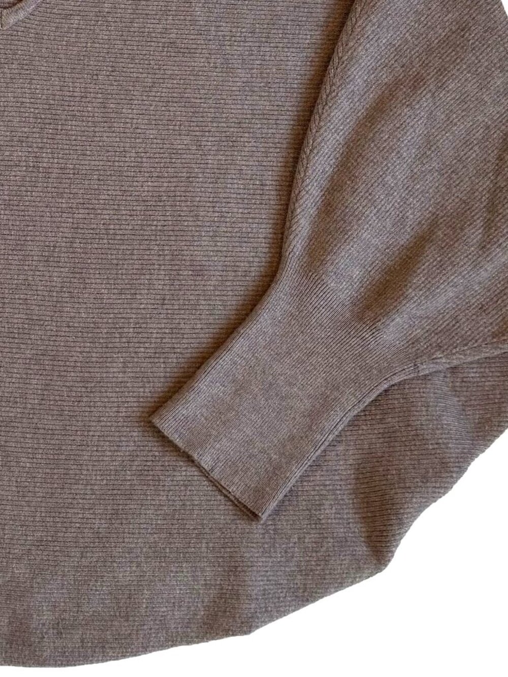 Kerisma Ryu Ribbed V-Neck Sweater - Picture 5 of 8